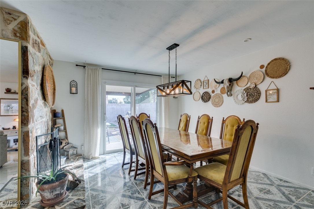 101 South Cimarron Road Las Vegas, NV 89145 - Photo 13 of 27