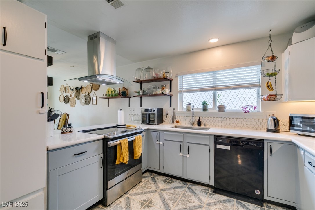 101 South Cimarron Road Las Vegas, NV 89145 - Photo 18 of 27