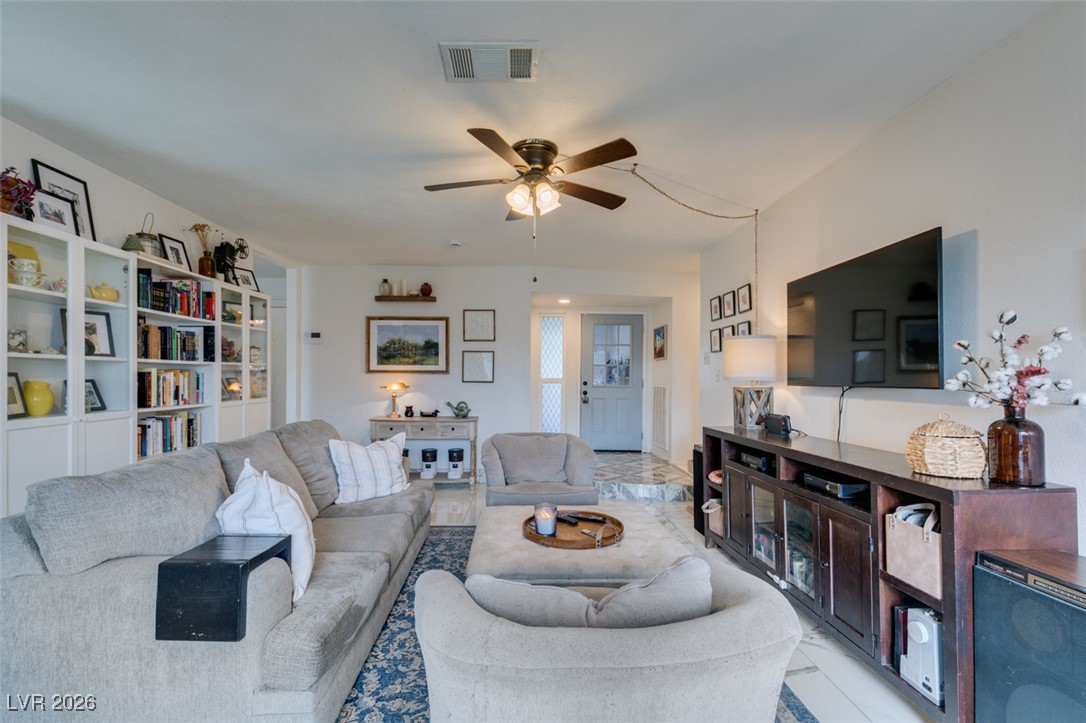 101 South Cimarron Road Las Vegas, NV 89145 - Photo 8 of 27