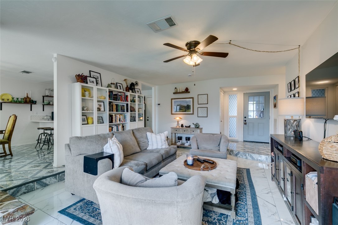 101 South Cimarron Road Las Vegas, NV 89145 - Photo 9 of 27