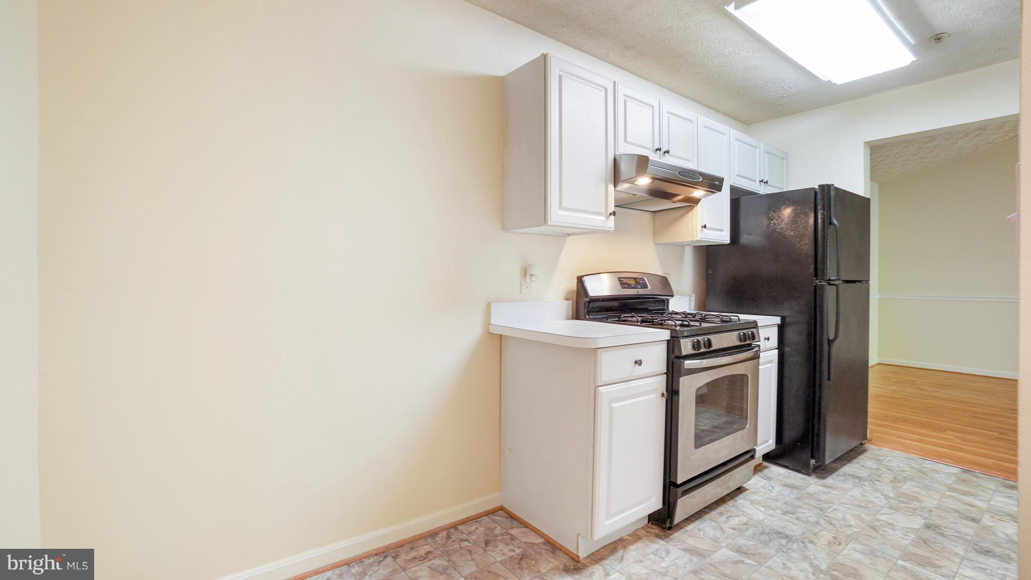 584 Kennington Road, Unit 584 Reisterstown, MD 21136 - Photo 9 of 19 Kitchen