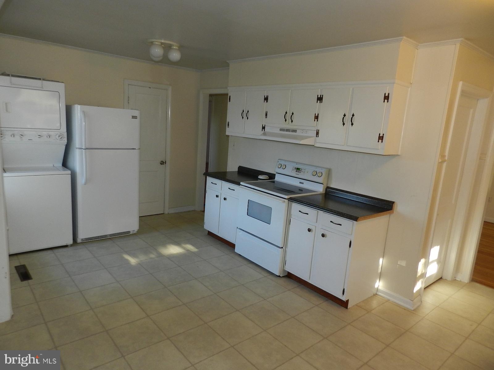 30 Longfield Road Colonial Beach, VA 22443 - Photo 9 of 21 Kitchen