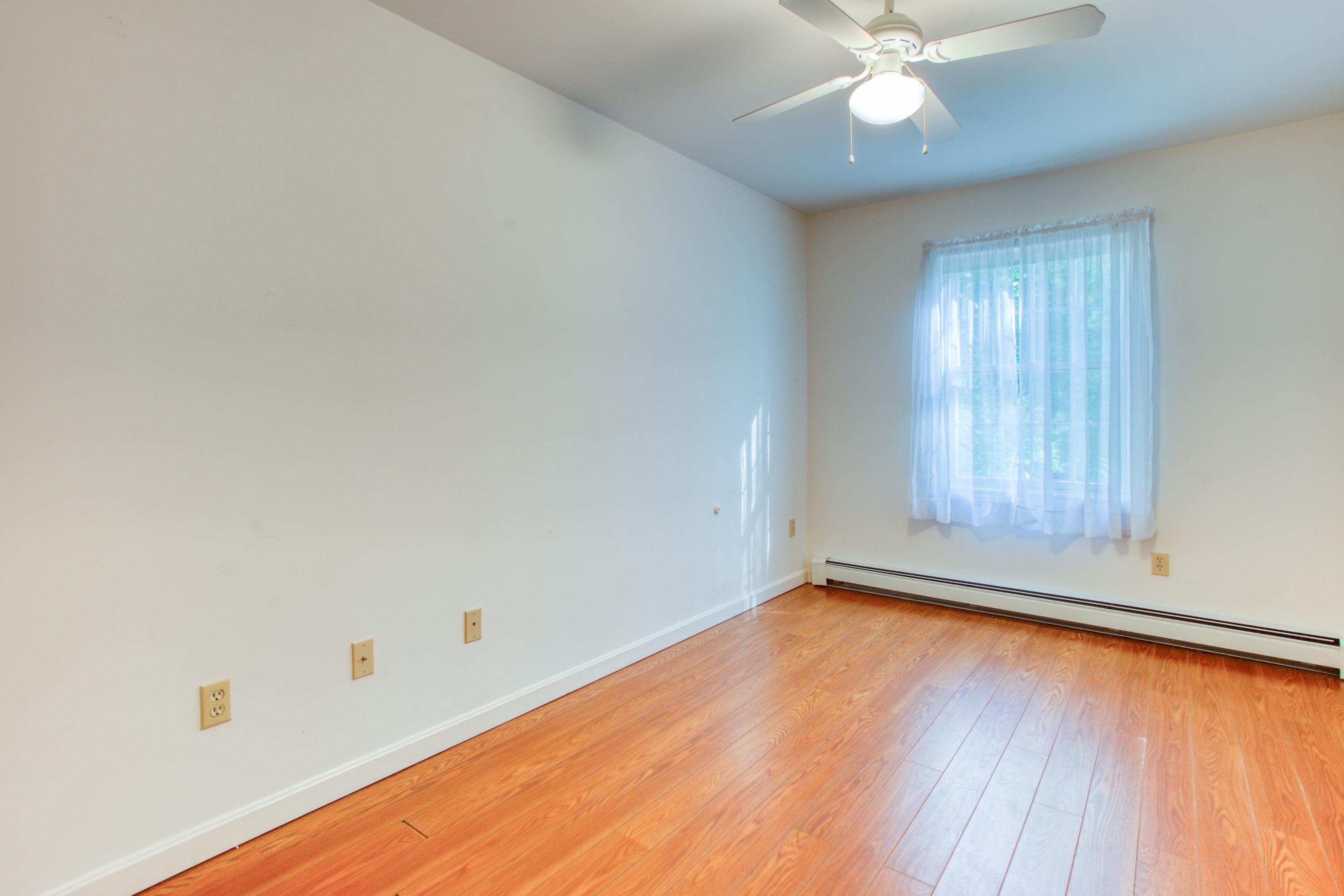 912 Back River Road Boothbay, ME 04537 - Photo 27 of 39 Office