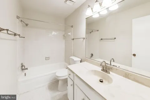 $750,000 | 7709 Heatherton Lane, Potomac, MD 20854