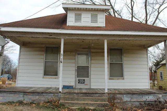 $25,000 | 311 Wabash Avenue, Centralia, IL 62801
