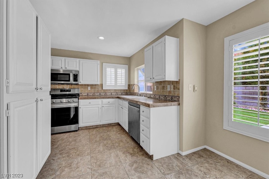 443 Toltec Court Henderson, NV 89014 - Photo 8 of 22