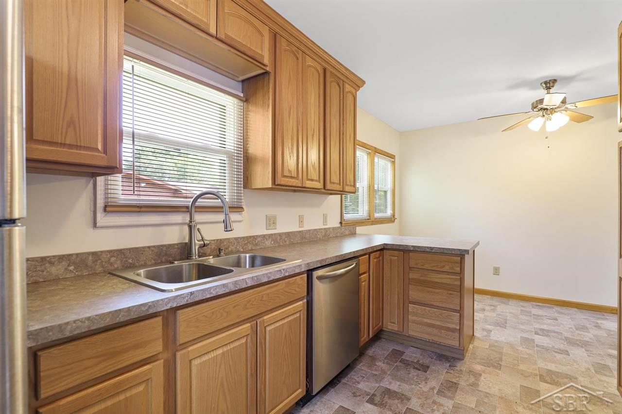 5720 Shattuck Road Saginaw, MI 48603 - Photo 15 of 41 50050045-14.JPG