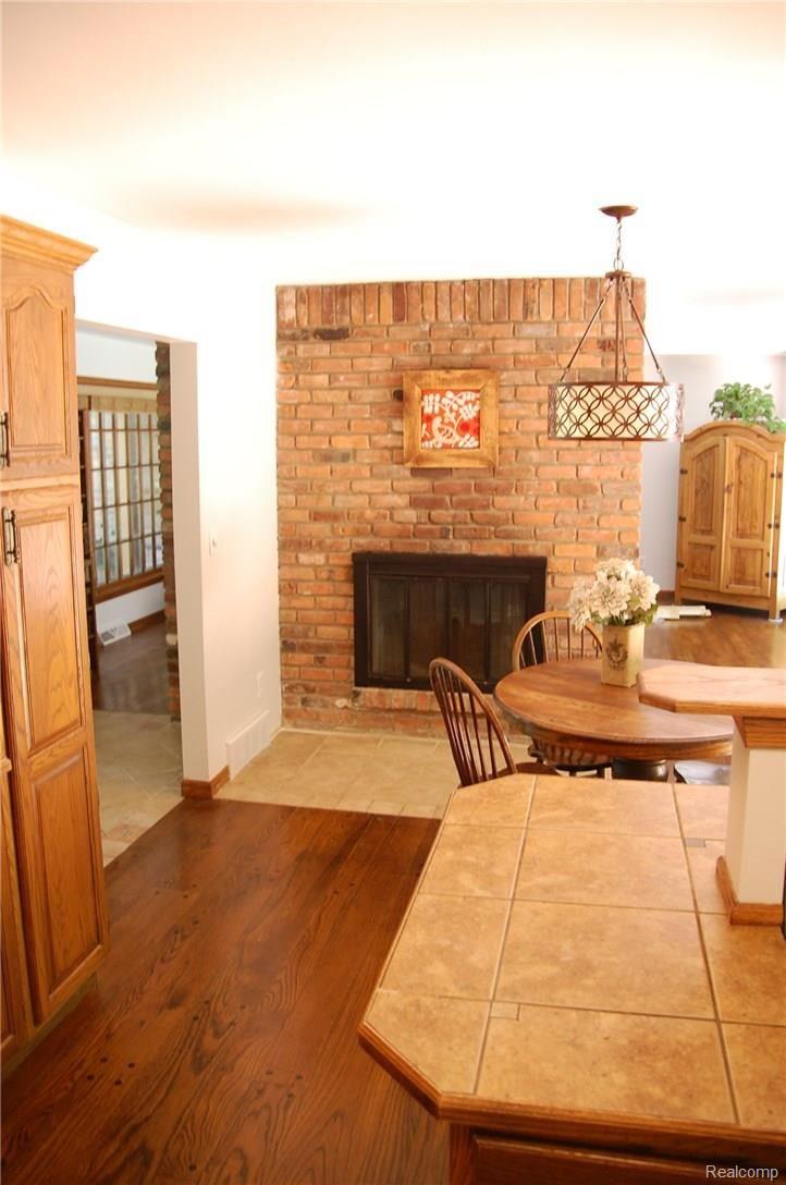 7694 Clintonville Road Clarkston, MI 48348 - Photo 13 of 51 DSC_0927.JPG