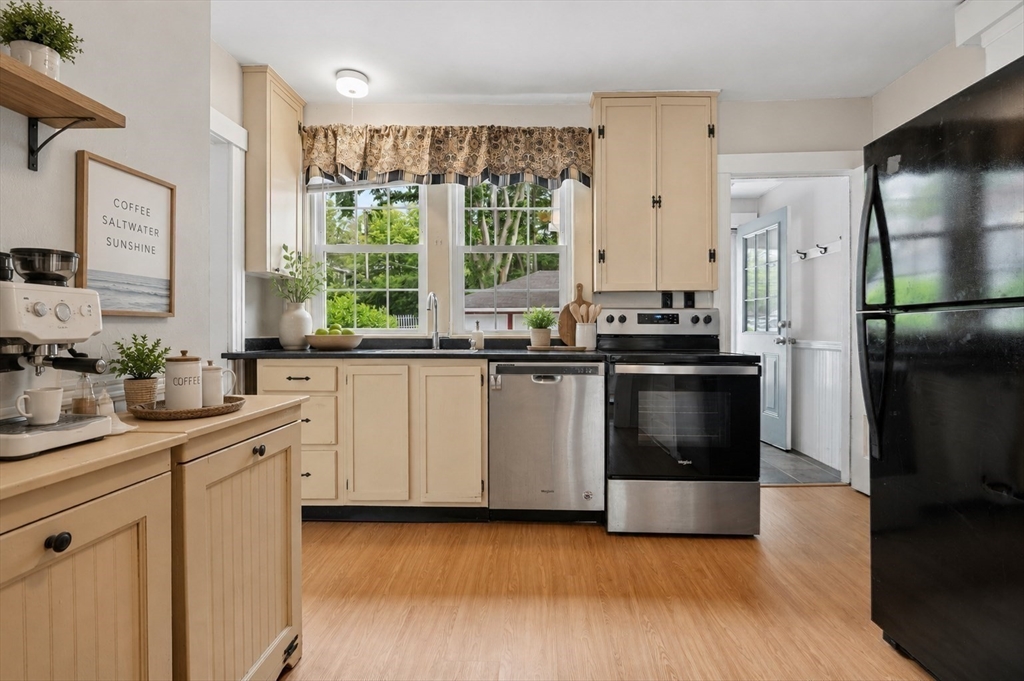 319 Providence Road, Unit 319 Grafton, MA 01560 - Photo 5 of 36