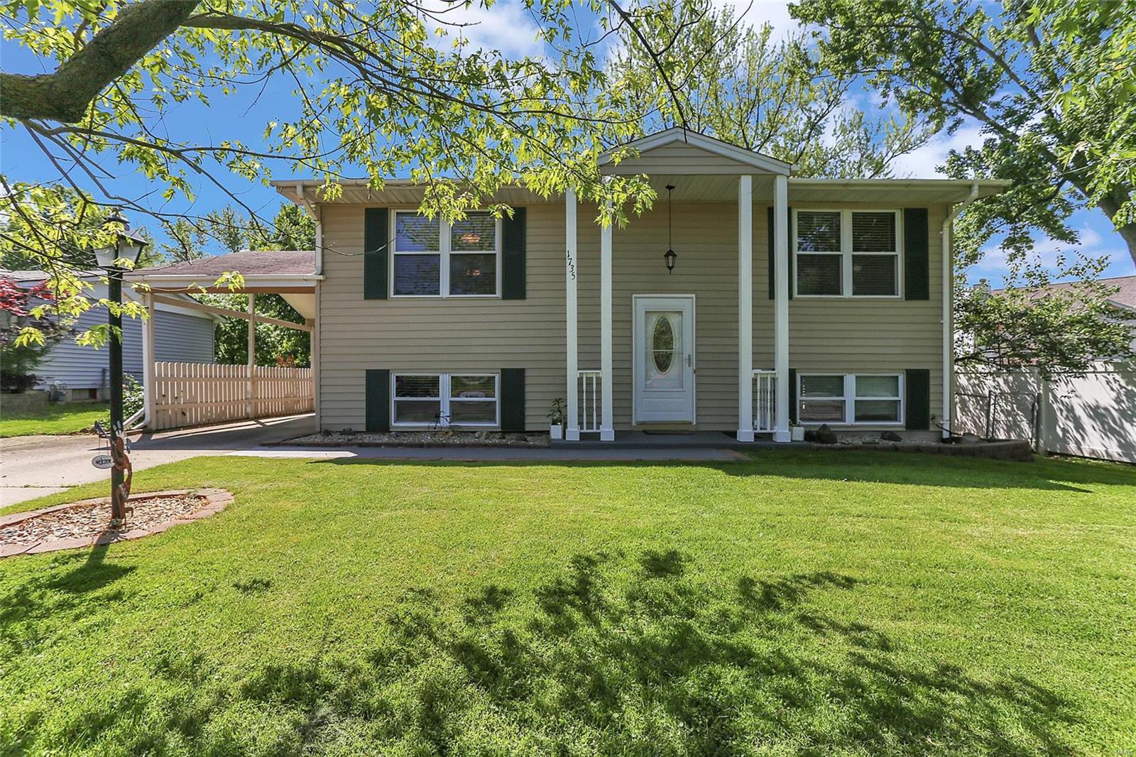 1735 Hawkins Road Fenton, MO 63026 - Photo 1 of 26 Gallery Image 1