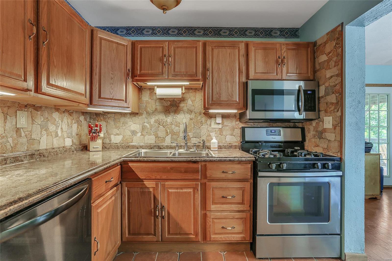 1735 Hawkins Road Fenton, MO 63026 - Photo 6 of 26 Gallery Image 6
