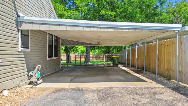$199,000 | 207 North Commerce Street, Bremond, TX 76629