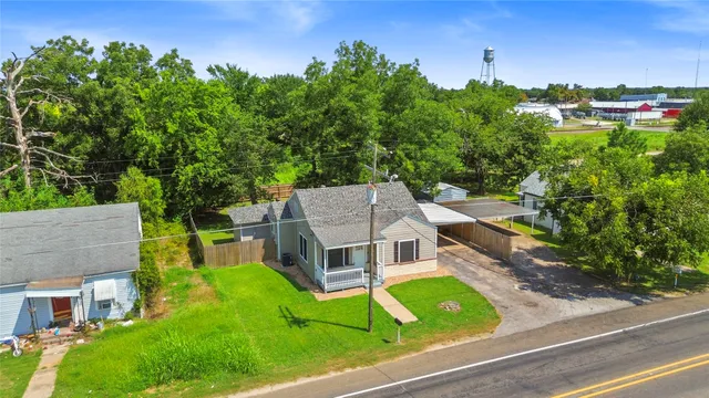 $199,000 | 207 North Commerce Street, Bremond, TX 76629