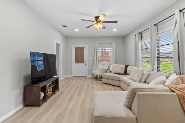 $199,000 | 207 North Commerce Street, Bremond, TX 76629