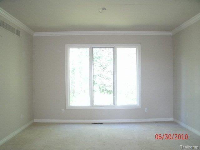 4448 Ascot Court Rochester, MI 48306 - Photo 5 of 25 GEDC0262