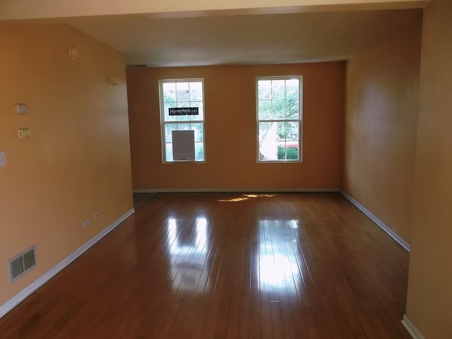1768 Simms Street Aurora, IL 60504 - Photo 4 of 16