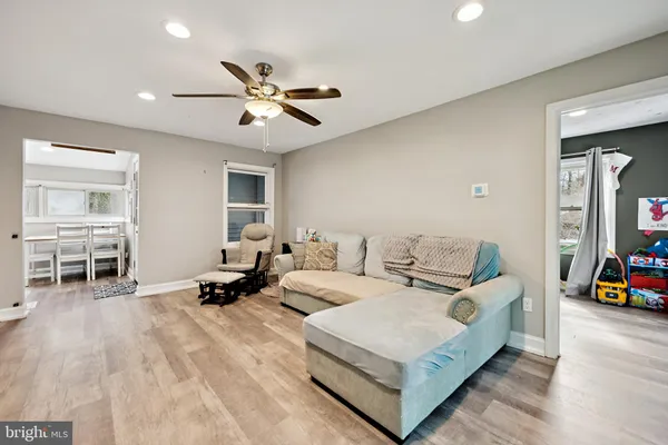 $275,000 | 4 Creek Lane, Mount Holly, NJ 08060