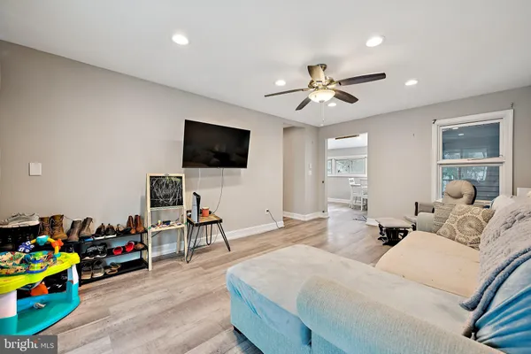 $275,000 | 4 Creek Lane, Mount Holly, NJ 08060