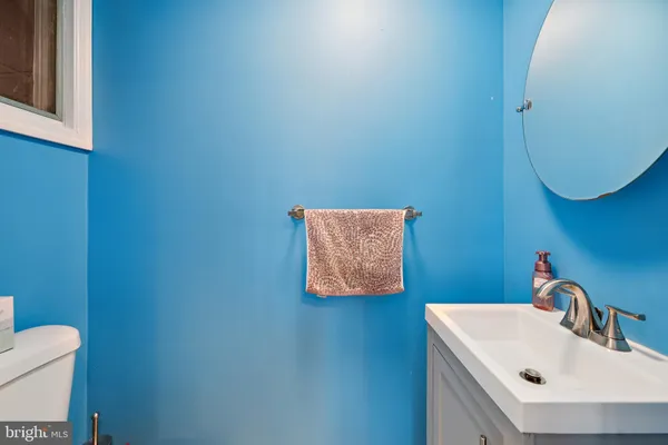 $275,000 | 4 Creek Lane, Mount Holly, NJ 08060