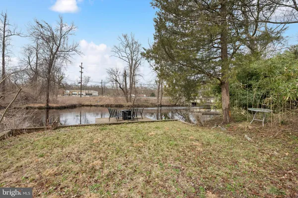 $275,000 | 4 Creek Lane, Mount Holly, NJ 08060