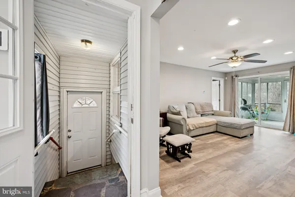 $275,000 | 4 Creek Lane, Mount Holly, NJ 08060