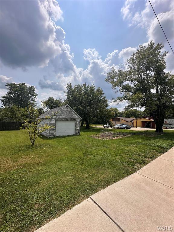 704 Maple Street Farmington, MO 63640 - Photo 2 of 7