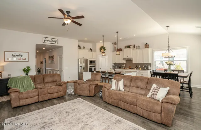 $575,000 | 8945 Chesterfield Drive Northwest, Calabash, NC 28467