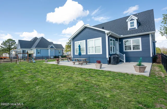 $575,000 | 8945 Chesterfield Drive Northwest, Calabash, NC 28467