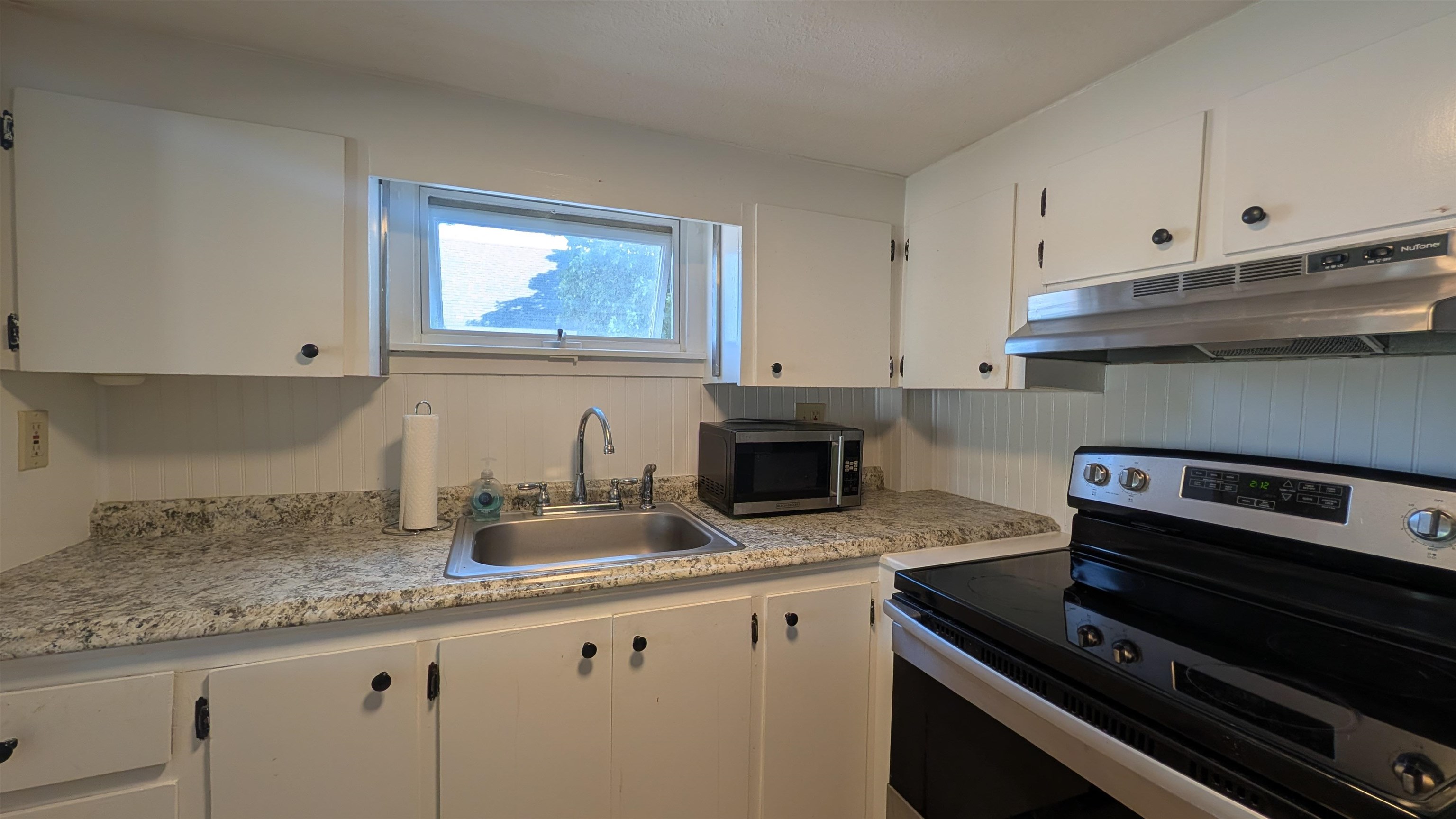 8 6th Street, Unit A Dover, NH 03820 - Photo 22 of 38