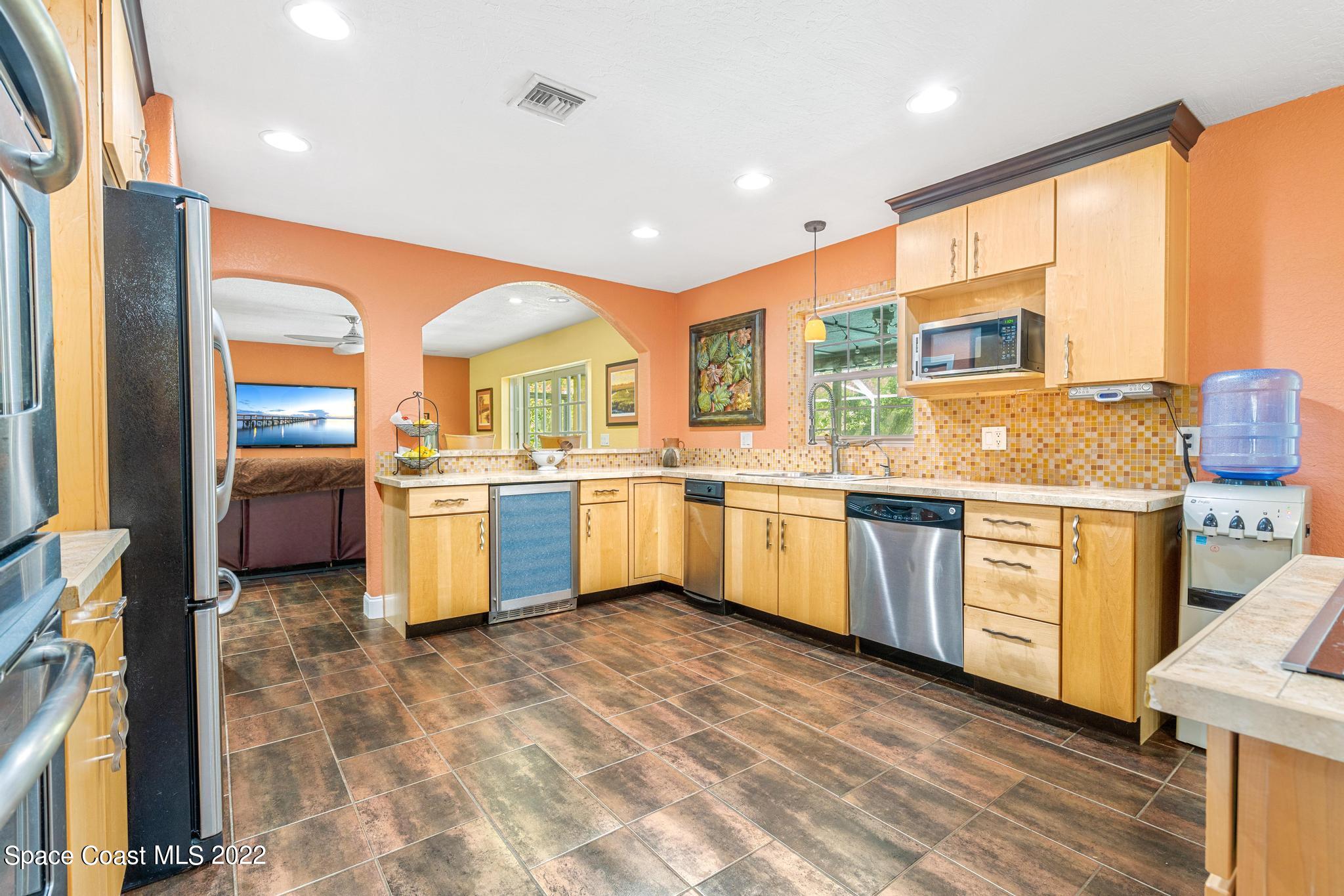 4195 Hield Road Northwest Palm Bay, FL 32907 - Photo 14 of 67 DSC07185