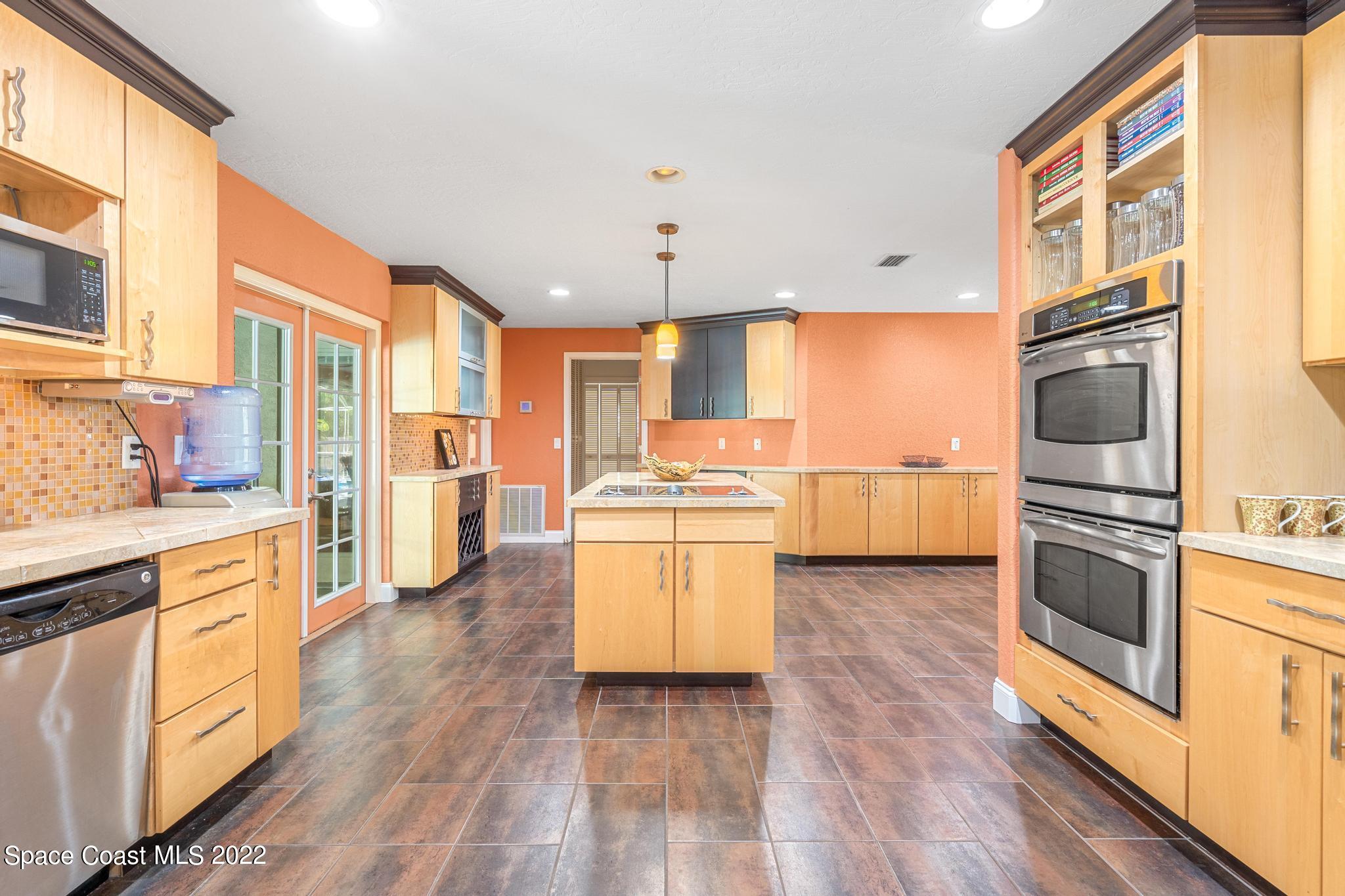 4195 Hield Road Northwest Palm Bay, FL 32907 - Photo 15 of 67 DSC07191