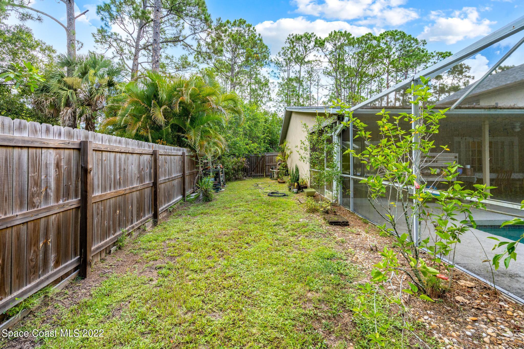4195 Hield Road Northwest Palm Bay, FL 32907 - Photo 52 of 67 DSC07317