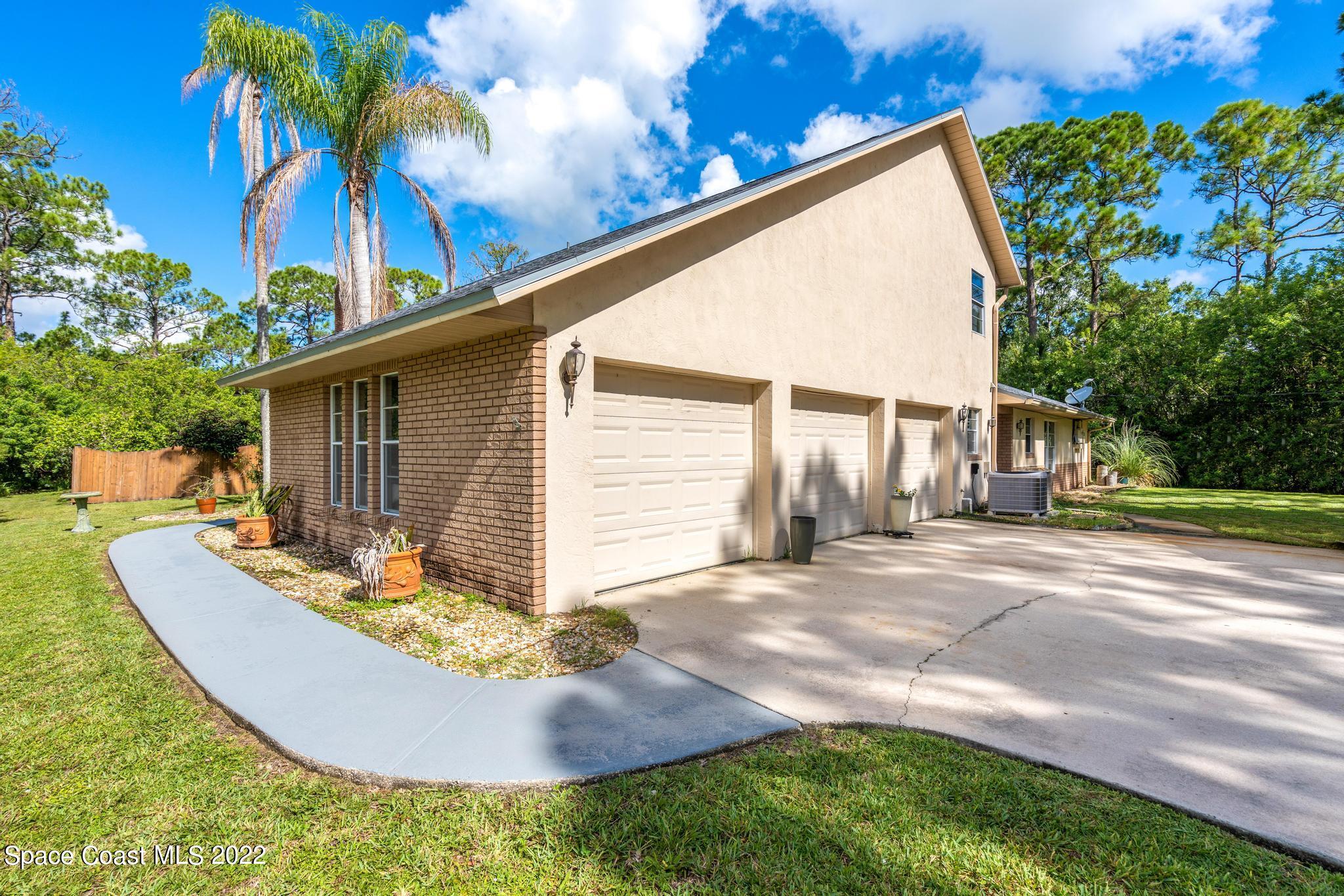 4195 Hield Road Northwest Palm Bay, FL 32907 - Photo 65 of 67 DSC07095