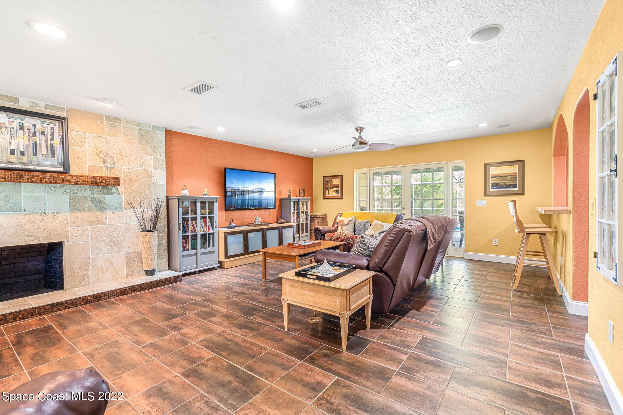 4195 Hield Road Northwest Palm Bay, FL 32907 - Photo 9 of 67 DSC07206