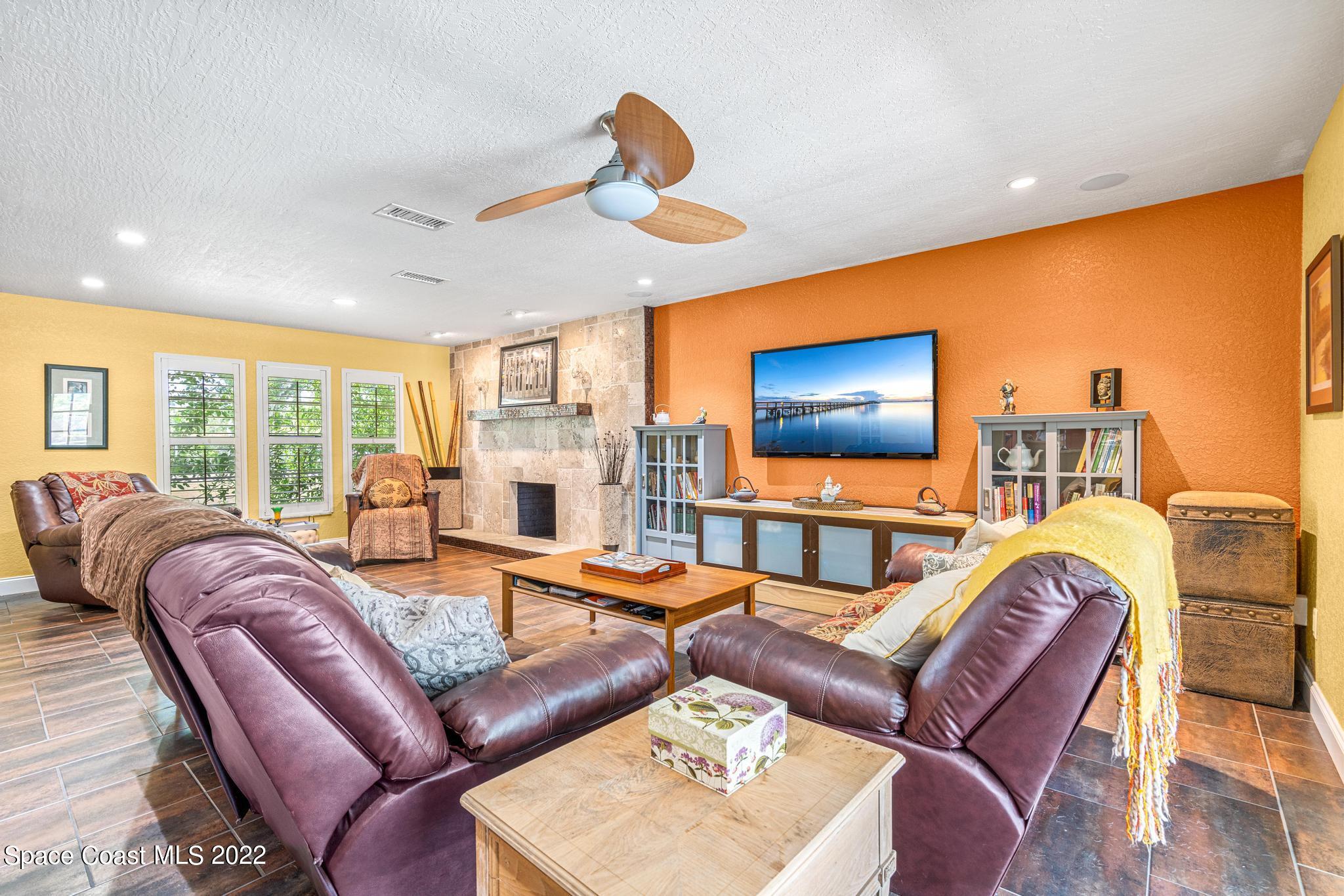 4195 Hield Road Northwest Palm Bay, FL 32907 - Photo 10 of 67 DSC07203