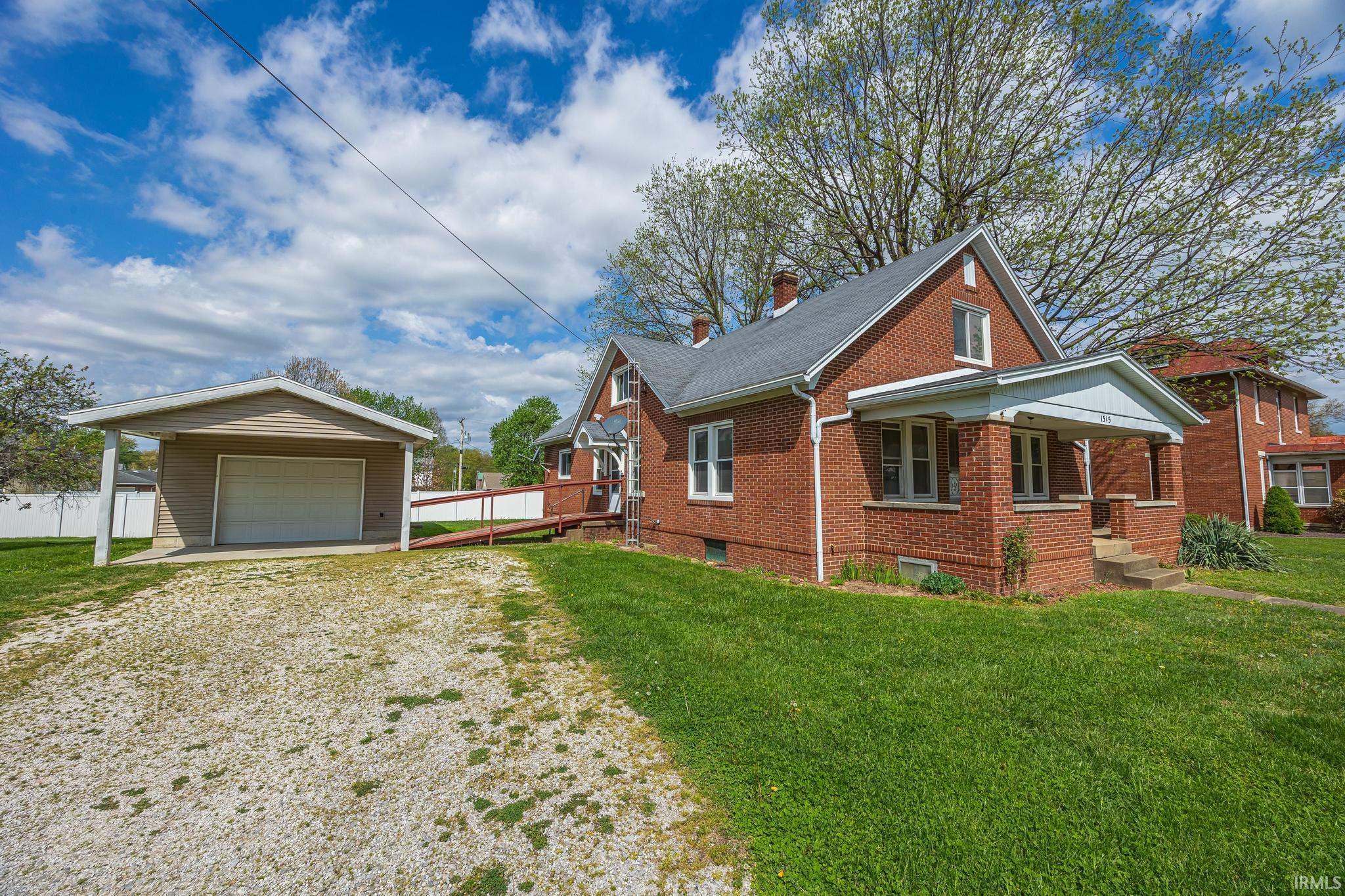 1315 Virginia Street Ferdinand, IN 47532 - Photo 2 of 32