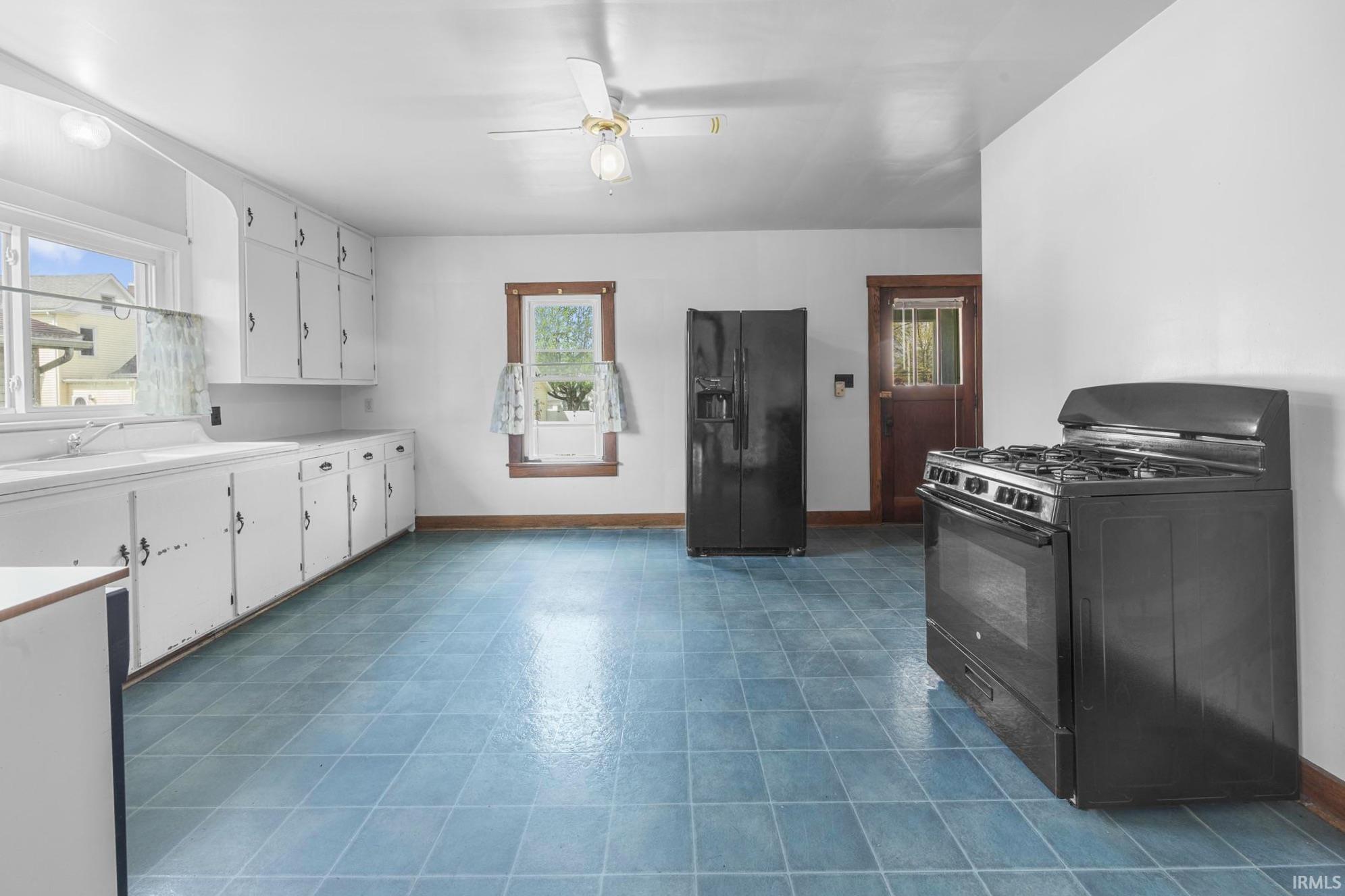 1315 Virginia Street Ferdinand, IN 47532 - Photo 3 of 32