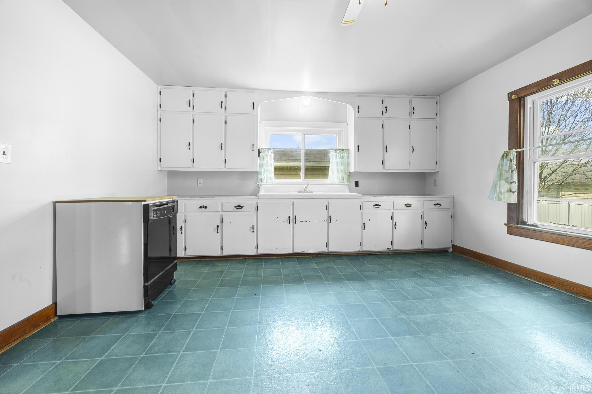 1315 Virginia Street Ferdinand, IN 47532 - Photo 5 of 32