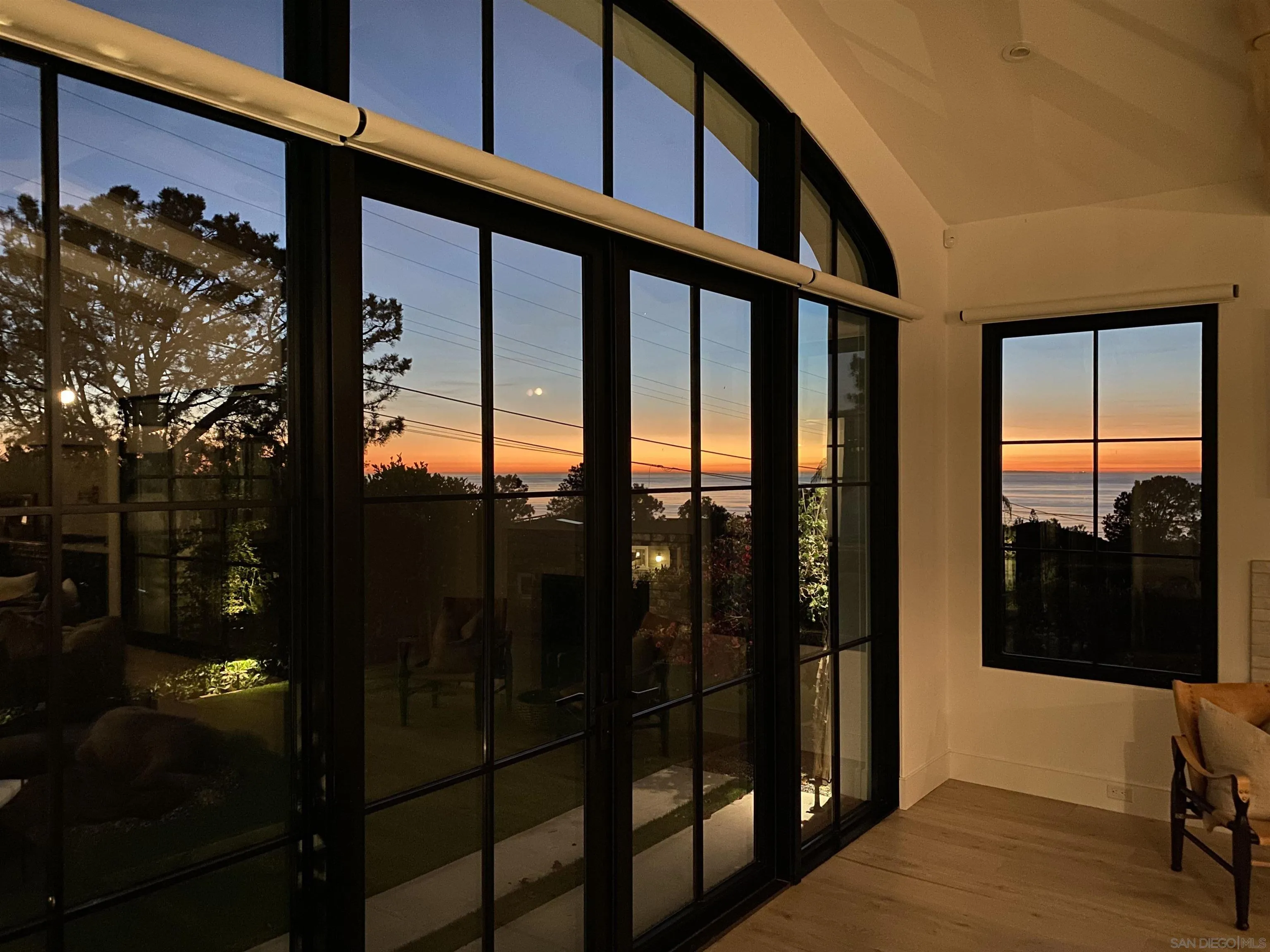 574 Amphitheatre Drive Del Mar, CA 92014 - Photo 2 of 37 a view of balcony