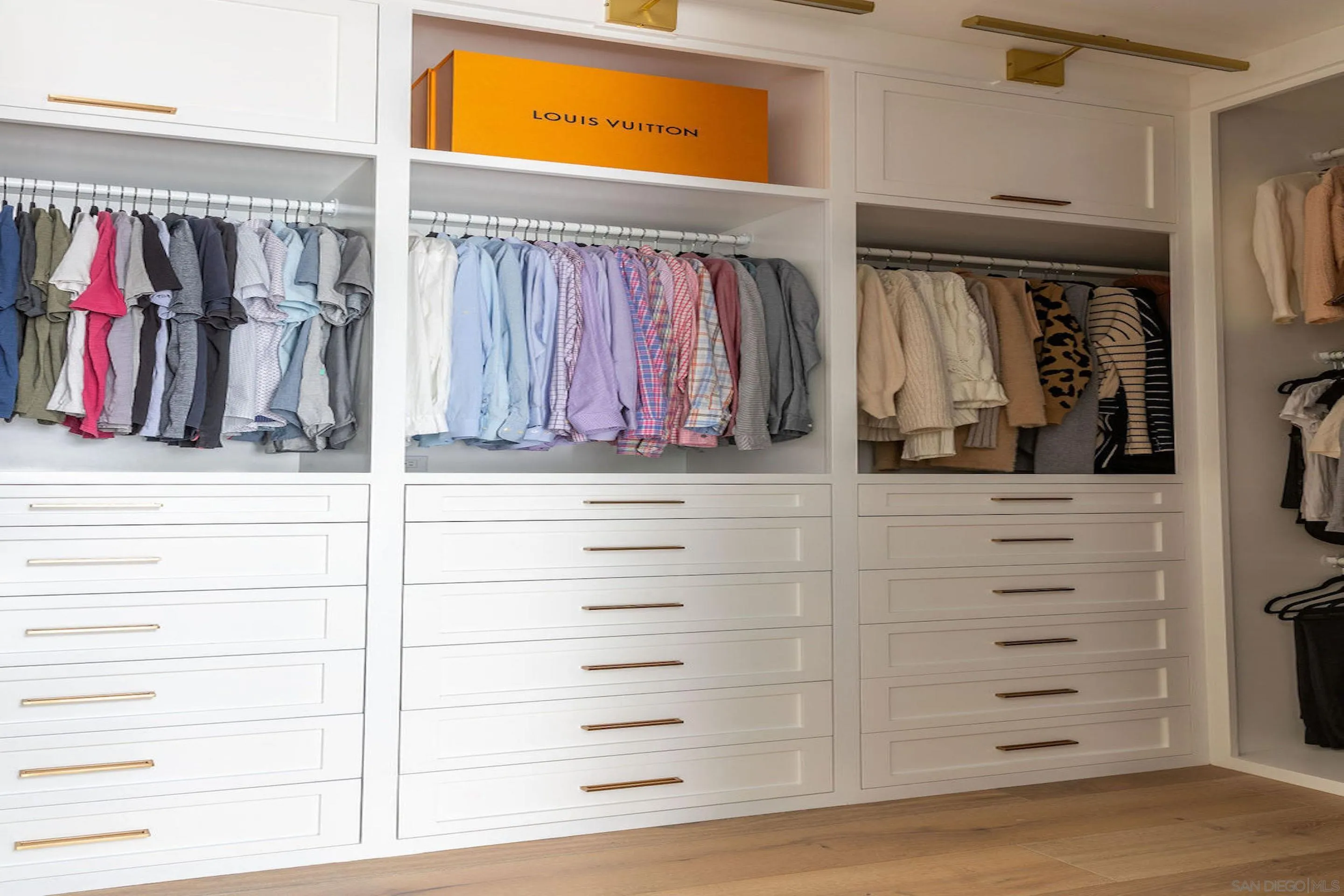 574 Amphitheatre Drive Del Mar, CA 92014 - Photo 30 of 37 a view of a closet