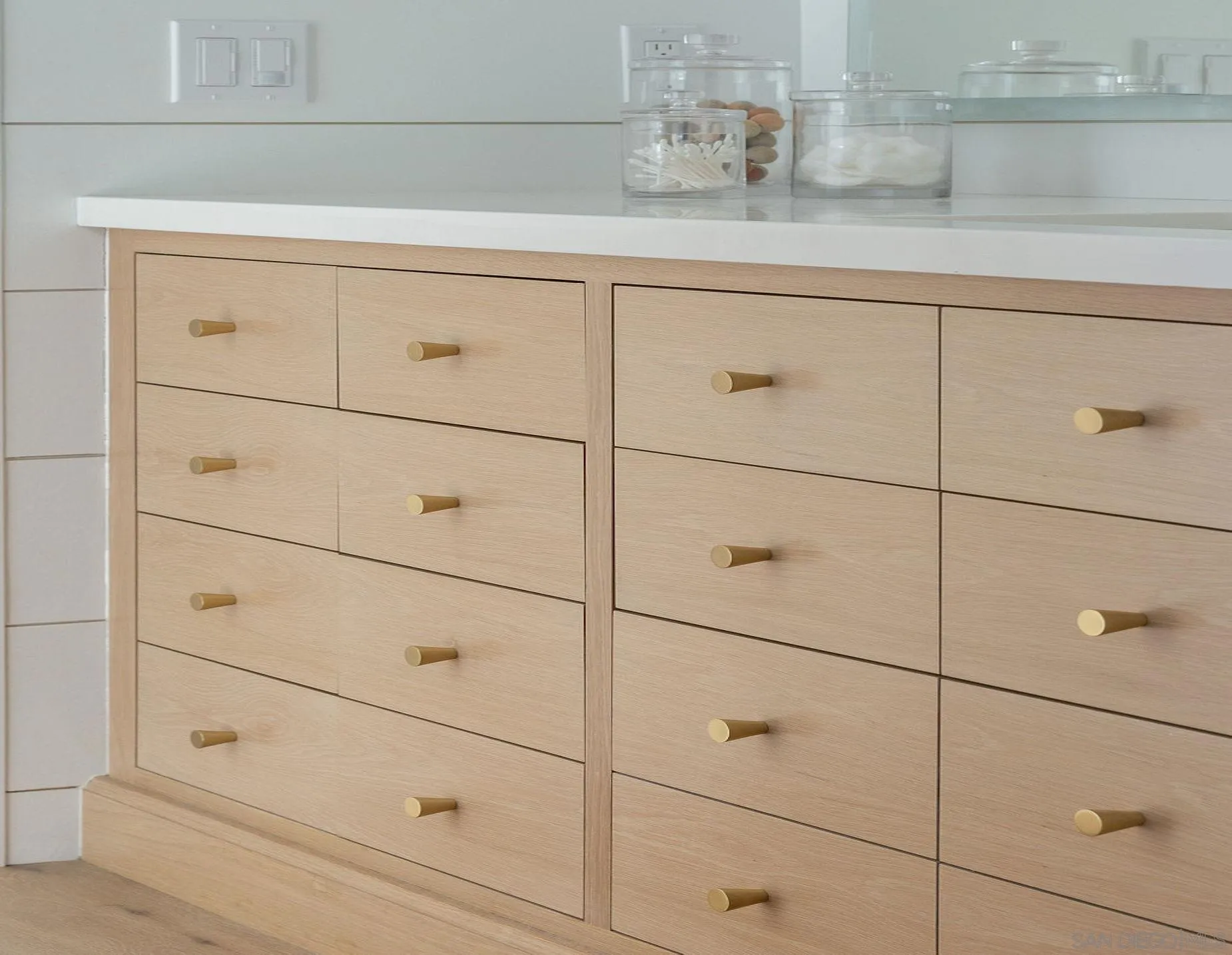 574 Amphitheatre Drive Del Mar, CA 92014 - Photo 35 of 37 a close view of a closet