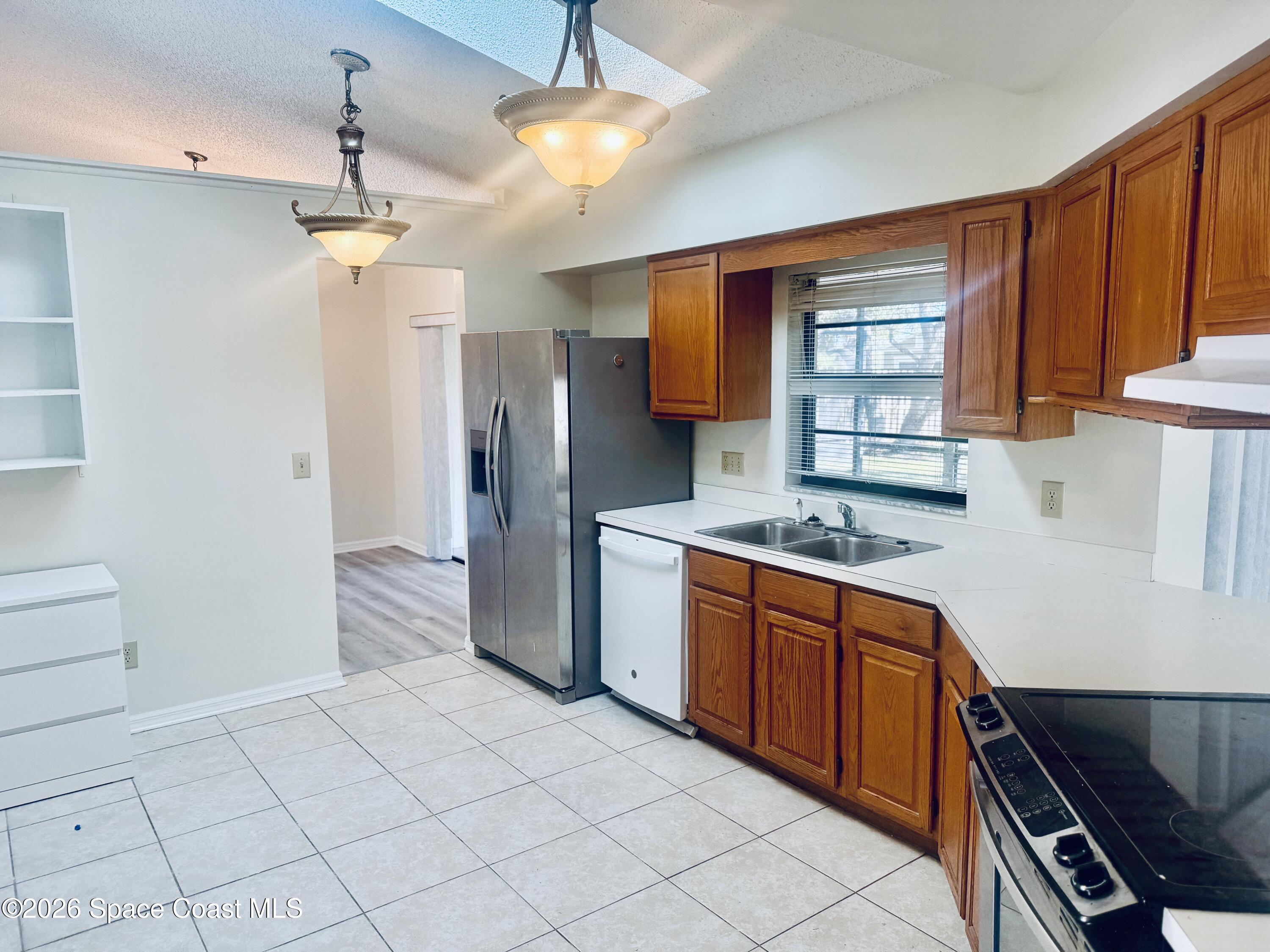 4795 Riverside Road Melbourne, FL 32935 - Photo 8 of 29 20260123_153901038_iOS