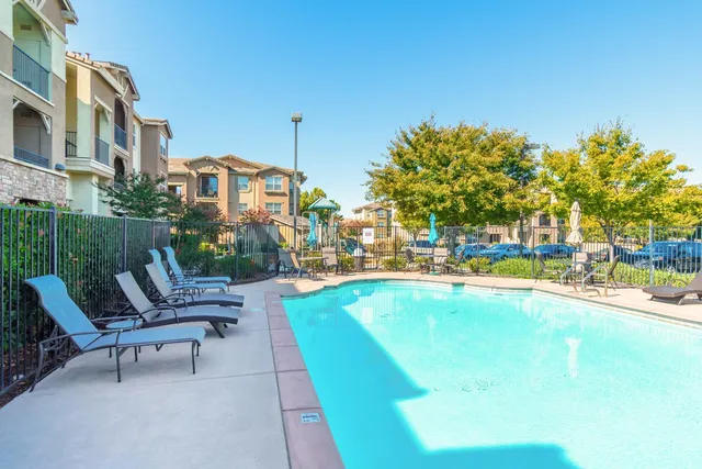 $320,000 | 1250 Whitney Ranch Parkway, Unit PW213, Rocklin, CA 95765