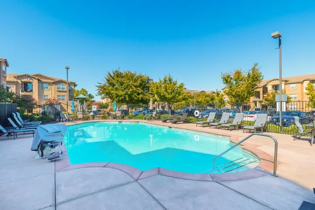 $320,000 | 1250 Whitney Ranch Parkway, Unit PW213, Rocklin, CA 95765