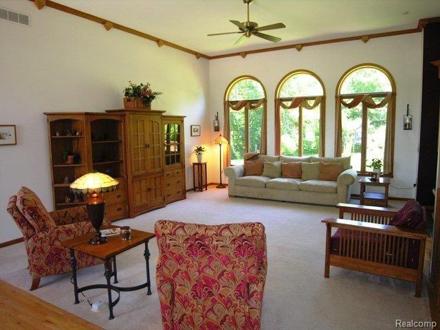 7844 Shea Road Fair Haven, MI 48023 - Photo 11 of 25 14 great room.JPG