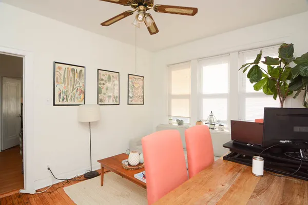 $1,995 | 1933 West Crystal Street, Unit 2A, Chicago, IL 60622