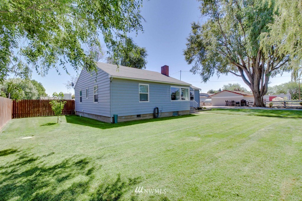 226 Hanson Road Touchet, WA 99360 - Photo 27 of 35