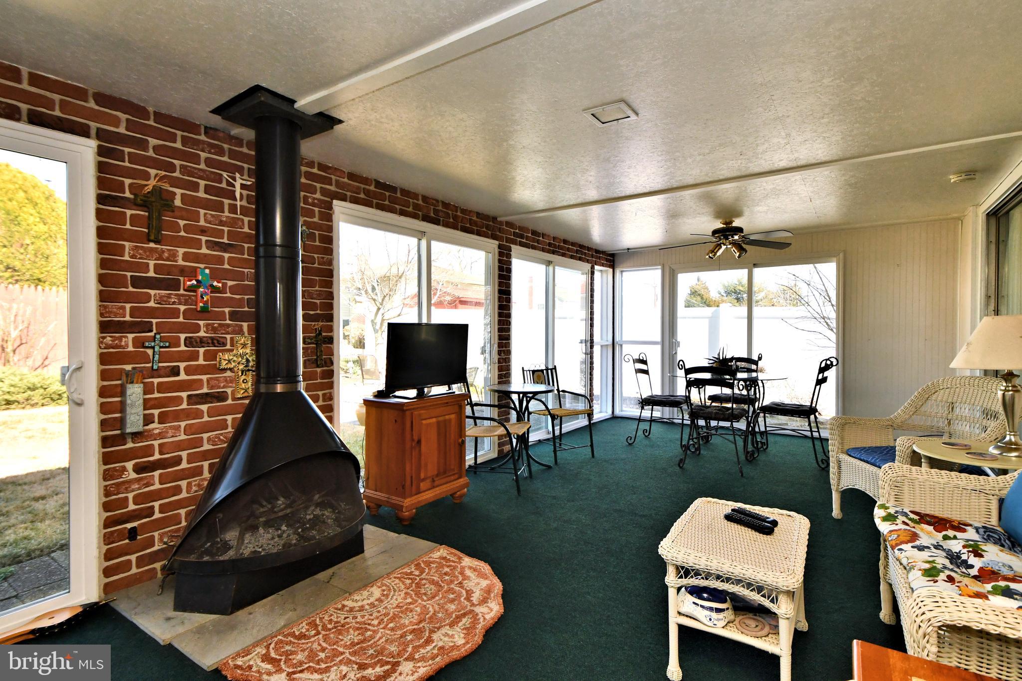 47 Tinder Road Levittown, PA 19056 - Photo 24 of 49 Florida Room