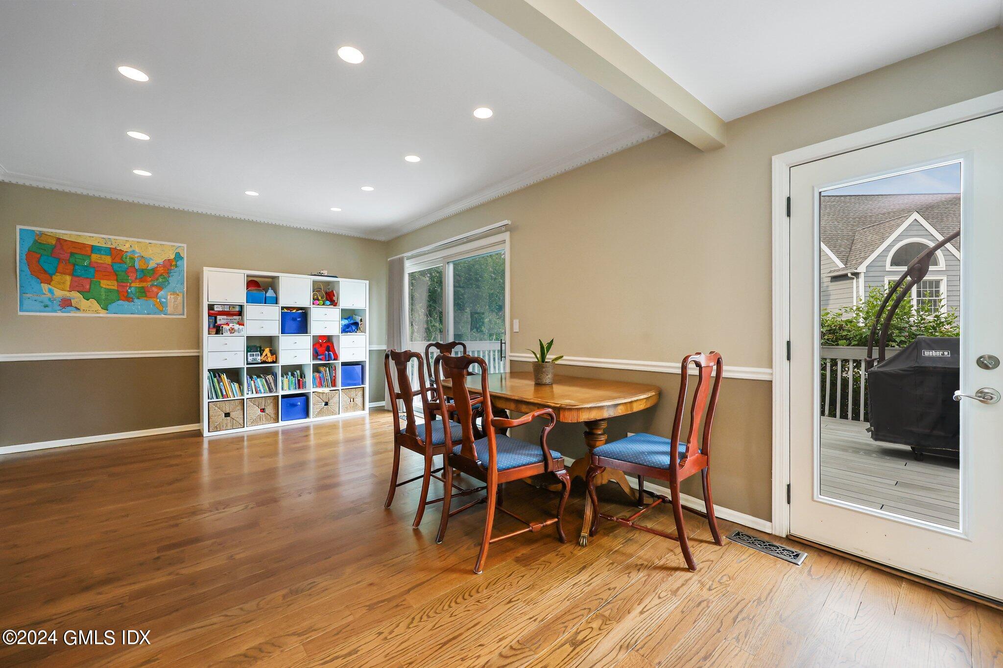 138 Byram Road, Unit 1 Greenwich, CT 06830 - Photo 12 of 36 10-web-or-mls-138-byram-rd-unit-1