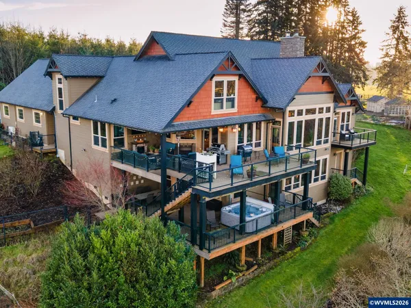 $2,099,000 | 7118 Grandview Avenue, Scotts Mills, OR 97375